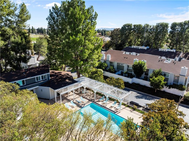 Detail Gallery Image 36 of 46 For 10061 Melinda Way #2,  Northridge,  CA 91325 - 2 Beds | 2/1 Baths