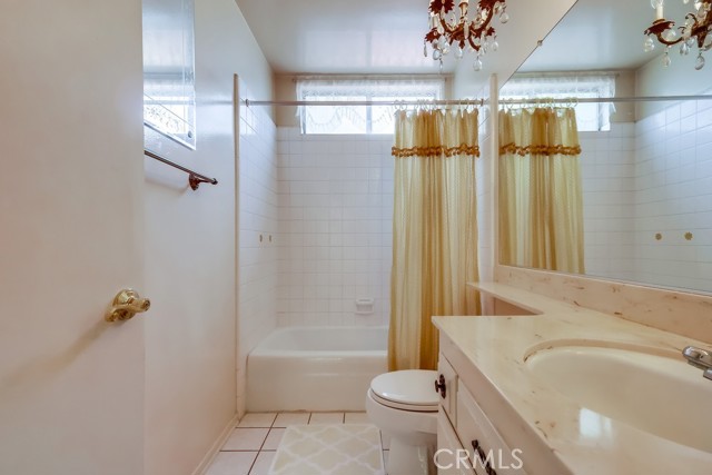 1702 Lark Tree Way, Hacienda Heights CA: https://media.crmls.org/medias/dd24c99e-8613-4776-9788-8318f292b7c0.jpg