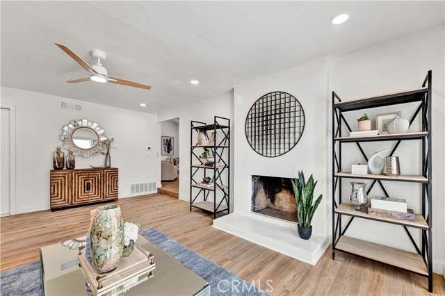 Image 18 of 50 For 17837 San Rafael Street