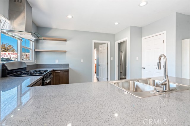 Dd25e300 A776 4639 B28e 5de2cb8acc1d