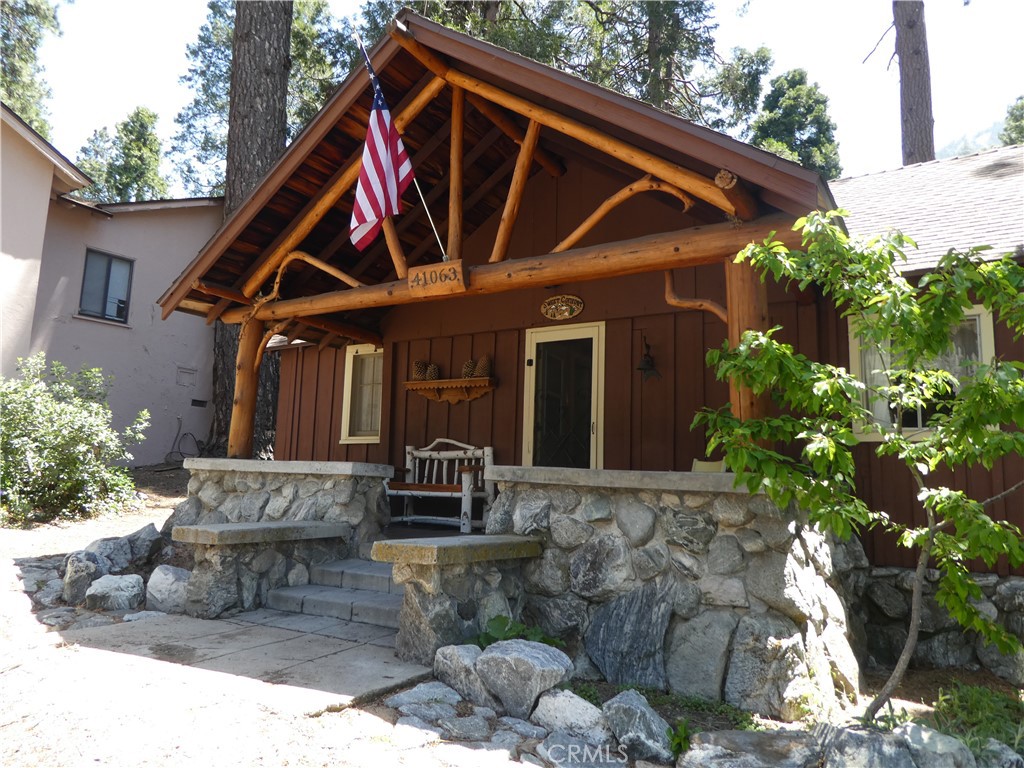 41063 Valley of the Falls Dr., Forest Falls, CA 92339