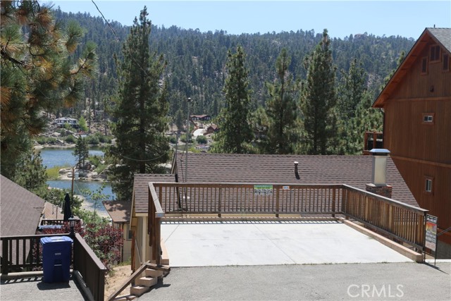 Detail Gallery Image 2 of 30 For 39039 Bayview Ln, Big Bear Lake,  CA 92315 - 3 Beds | 2 Baths