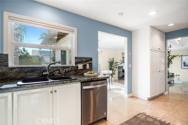 Detail Gallery Image 14 of 39 For 27036 Azul Dr, Dana Point,  CA 92624 - 4 Beds | 3 Baths