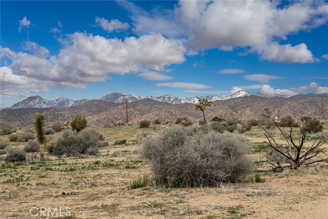 Detail Gallery Image 5 of 21 For 4444 Sagebrush, Pioneertown,  CA 92268 - – Beds | – Baths