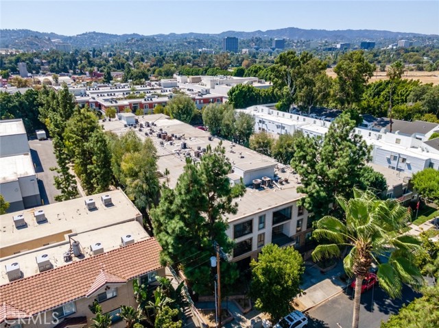 Detail Gallery Image 26 of 26 For 15344 Weddington St #202,  Sherman Oaks,  CA 91411 - 2 Beds | 2 Baths