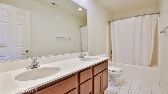 1748 Yvonne Court, Riverside CA: https://media.crmls.org/medias/dd285ab7-6561-4fcf-b1da-083971c479eb.jpg
