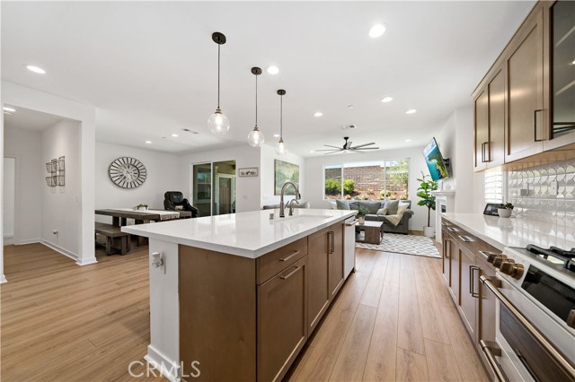 Detail Gallery Image 13 of 71 For 32314 Penstemon Way, Temecula,  CA 92591 - 5 Beds | 4 Baths