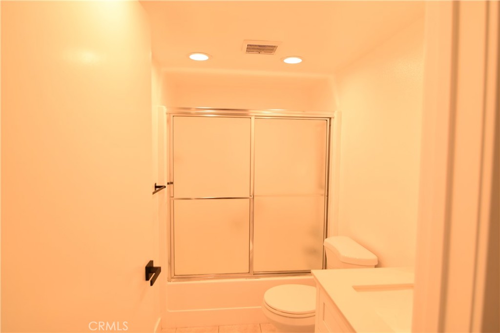 https://media.crmls.org/medias/dd29a899-a3ef-4590-8ba8-b657fc950e0c.jpg?preset=X-Large