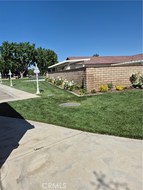 19246 Cottonwood Drive, Apple Valley CA: https://media.crmls.org/medias/dd2a8f38-1066-4849-8fff-043a773cd6f1.jpg