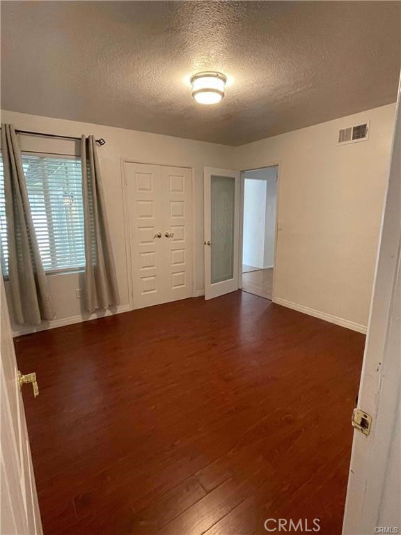 Detail Gallery Image 7 of 10 For 2001 Rancho Dr, Riverside,  CA 92507 - 4 Beds | 2 Baths