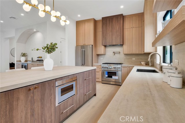 2307 Huntington Ln, Redondo Beach, California 90278, 4 Bedrooms Bedrooms, 0 ,2 BathroomsBathrooms,Residential,For Sale,Huntington Ln,0,SB26132079
