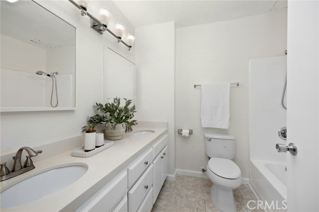 Detail Gallery Image 17 of 29 For 222 S Catalina Ave #8,  Pasadena,  CA 91106 - 3 Beds | 3/1 Baths