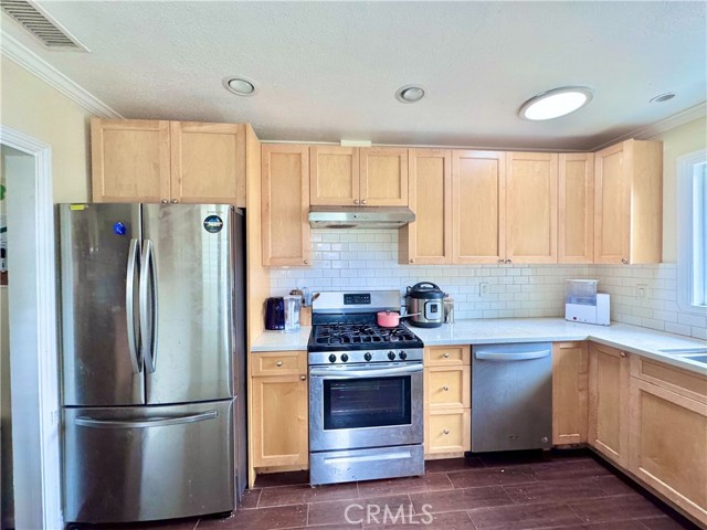 3308 Faust Avenue, Long Beach CA: https://media.crmls.org/medias/dd2cbae4-5ba1-414f-9884-a3cbf005ab29.jpg