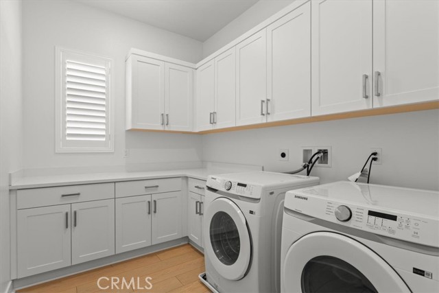 352 Merit, Irvine CA: https://media.crmls.org/medias/dd2cfa1b-c48e-4d47-bd23-7a4a7204100f.jpg