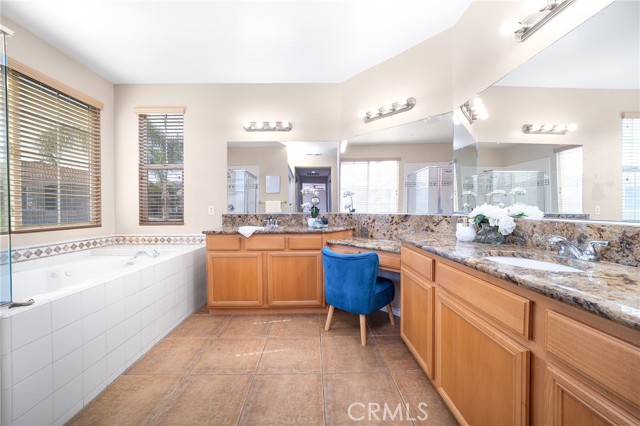 Detail Gallery Image 24 of 38 For 12932 Gingerwood Ct, Corona,  CA 92880 - 5 Beds | 4 Baths