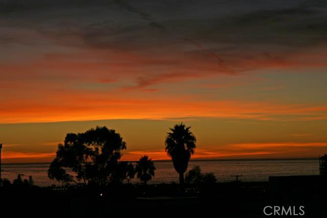 513 Juanita Avenue, Redondo Beach, California 90277, 3 Bedrooms Bedrooms, ,2 BathroomsBathrooms,Residential,Sold,Juanita,SB13146533