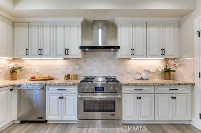 415 California Street, Arcadia CA: https://media.crmls.org/medias/dd2f1393-3626-469f-a216-4417c5dffd38.jpg