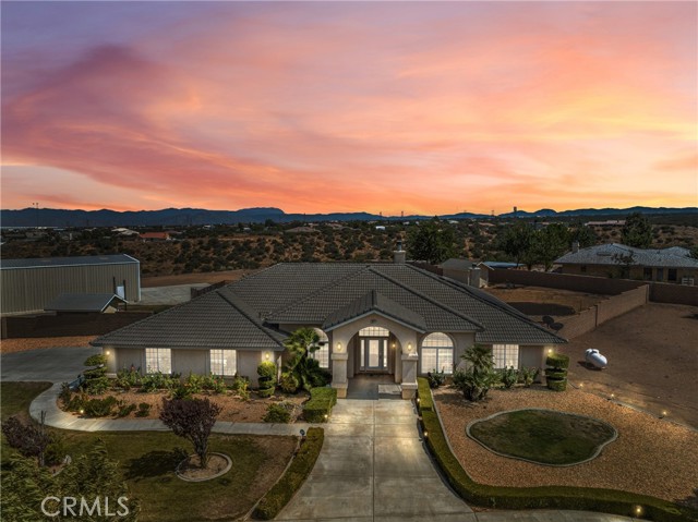 Detail Gallery Image 3 of 45 For 9521 Arrowhead Ct, Phelan,  CA 92371 - 4 Beds | 3 Baths