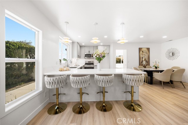 Detail Gallery Image 7 of 26 For 9066 Hermosa, Temple City,  CA 91780 - 5 Beds | 5 Baths