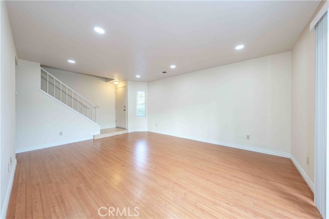 Detail Gallery Image 3 of 27 For 415 Tangelo, Irvine,  CA 92618 - 2 Beds | 2/1 Baths