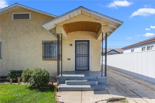 Detail Gallery Image 6 of 40 For 1220 W 92nd St, Los Angeles,  CA 90044 - 4 Beds | 2 Baths