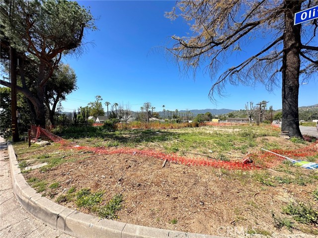 Detail Gallery Image 5 of 11 For 3183 Olive Ave, Altadena,  CA 91001 - – Beds | – Baths