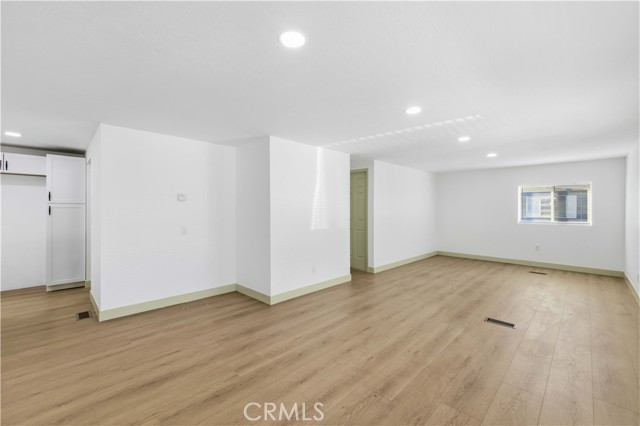 Detail Gallery Image 3 of 20 For 4444 E R, Palmdale,  CA 93552 - 4 Beds | 2 Baths