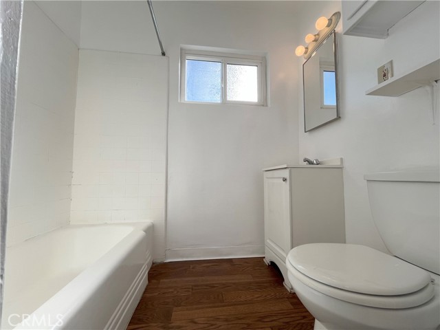 Detail Gallery Image 6 of 10 For 4750 W Broadway #N,  Hawthorne,  CA 90250 - 0 Beds | 1 Baths