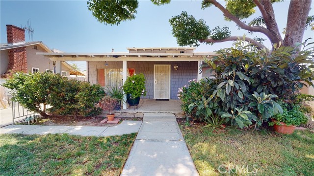 Detail Gallery Image 1 of 37 For 1909 S Sycamore St, Santa Ana,  CA 92707 - 4 Beds | 2 Baths