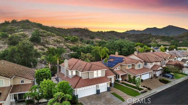 27 Apache Drive, Trabuco Canyon CA: https://media.crmls.org/medias/dd346170-5fb3-4711-8c92-f1534b81cb90.jpg