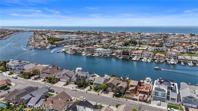 3562 Venture Drive, Huntington Beach CA: https://media.crmls.org/medias/dd34c5dc-3c10-43e7-b31d-347710987329.jpg