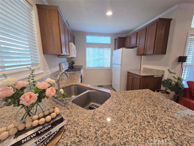 Detail Gallery Image 7 of 27 For 10745 Victoria Ave #9,  Whittier,  CA 90604 - 2 Beds | 2 Baths