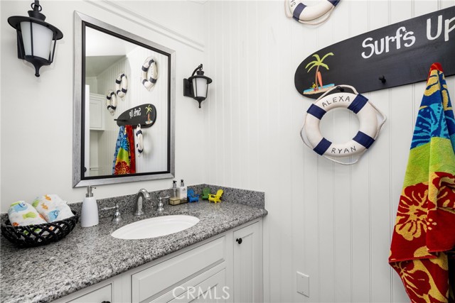 Detail Gallery Image 47 of 71 For 18982 Newton Ave, North Tustin,  CA 92705 - 4 Beds | 2/2 Baths