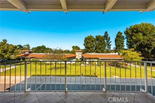 Detail Gallery Image 19 of 57 For 2286 via Puerta a,  Laguna Woods,  CA 92637 - 2 Beds | 2 Baths