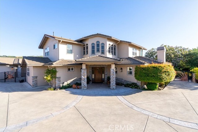 2035 Calle Pattito, Templeton CA: https://media.crmls.org/medias/dd35d8d3-48a2-499c-9d0d-18a22400e0d1.jpg
