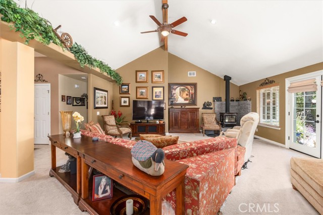 Detail Gallery Image 10 of 62 For 45740 Green Lake Ct, Coarsegold,  CA 93614 - 4 Beds | 3 Baths