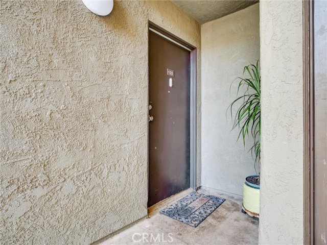 Detail Gallery Image 21 of 28 For 18350 Hatteras #123,  Tarzana,  CA 91356 - 3 Beds | 2 Baths