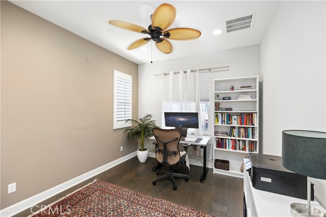 35334 Marabella Court, Winchester CA: https://media.crmls.org/medias/dd36d6ec-8e60-4118-a0a5-030cbbf6530f.jpg