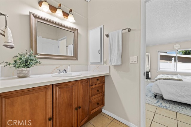 Detail Gallery Image 17 of 27 For 29667 Cromwell Ave, Castaic,  CA 91384 - 2 Beds | 2 Baths