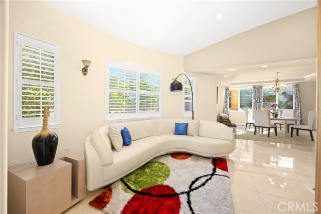 838 Braewood Court, South Pasadena CA: https://media.crmls.org/medias/dd380d8b-b1dd-4330-b92e-c93c3c5fdf9a.jpg