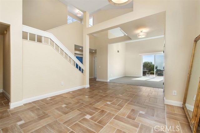 12 Haverhill Road, Laguna Niguel CA: https://media.crmls.org/medias/dd385954-aa94-4898-bafc-83ab1c171962.jpg