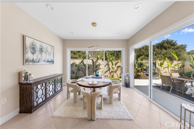 390 Riverbend, Lake Forest CA: https://media.crmls.org/medias/dd38750c-479b-4b6d-8cee-e1f3dffd370b.jpg