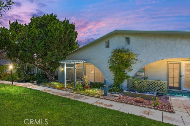 Detail Gallery Image 1 of 31 For 199 Summit View Dr #E,  Calimesa,  CA 92320 - 2 Beds | 2 Baths