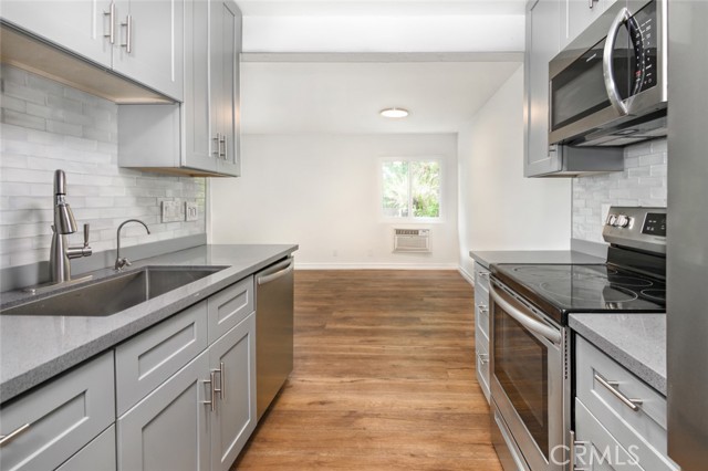 Detail Gallery Image 12 of 28 For 348 S Miraleste Dr #304,  San Pedro,  CA 90732 - 2 Beds | 2/1 Baths