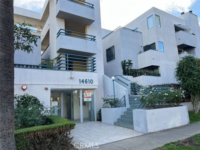 Detail Gallery Image 1 of 25 For 14610 Erwin St #206,  Van Nuys,  CA 91411 - 2 Beds | 2 Baths