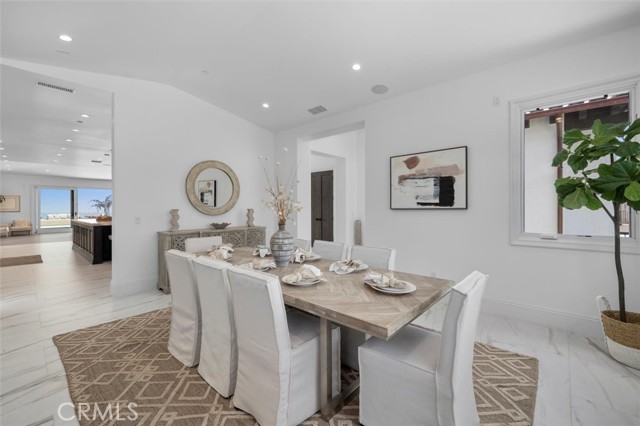 Detail Gallery Image 11 of 72 For 32042 Isthmus View Dr, Rancho Palos Verdes,  CA 90275 - 6 Beds | 6/2 Baths