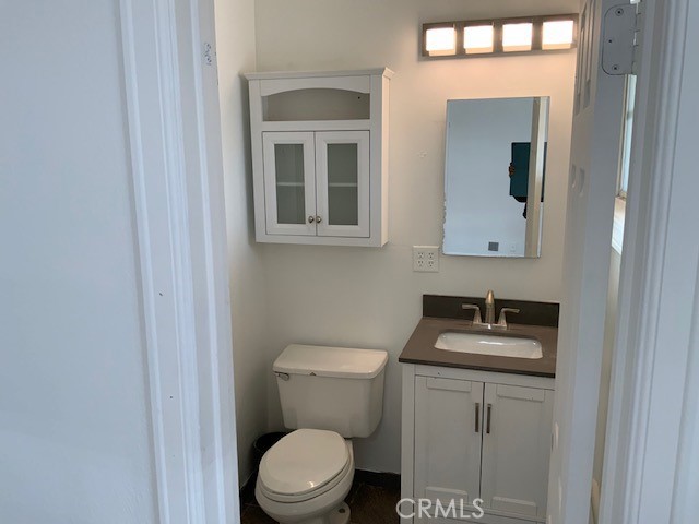 https://media.crmls.org/medias/dd39d254-ae51-487a-81e7-8399bfca3a94.jpg?preset=X-Large