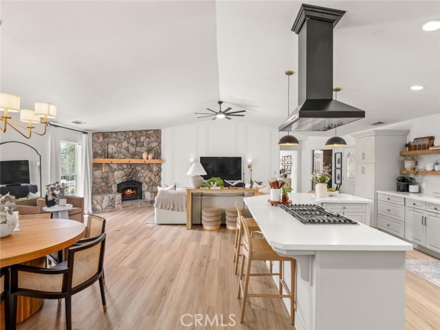 41797 River Knolls Way, Coarsegold CA: https://media.crmls.org/medias/dd3a1f03-7714-43b7-bcb2-721ad2c799be.jpg