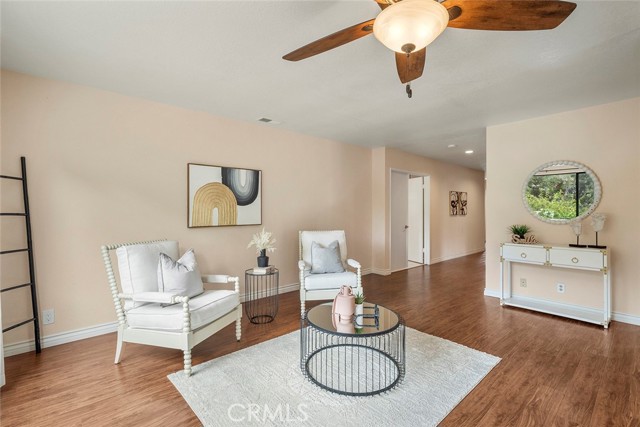 Detail Gallery Image 6 of 37 For 1330 via Christina, Vista,  CA 92084 - 3 Beds | 2 Baths