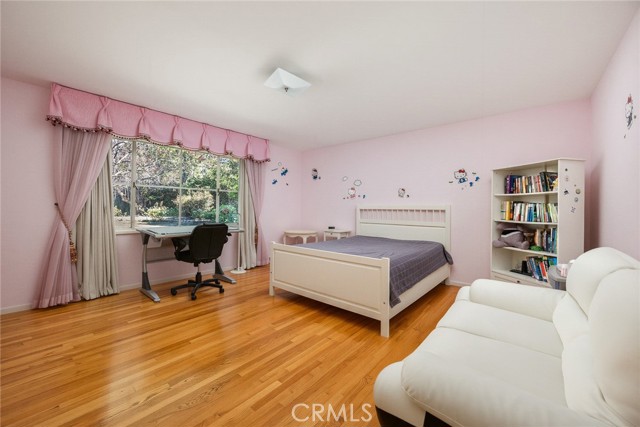 3625 Lombardy photo 34